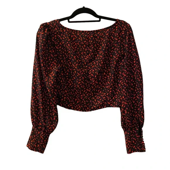 Dynamite Black and Red Top Blouse Long Sleeve Puff Sleeve Size M - Picture 3 of 10